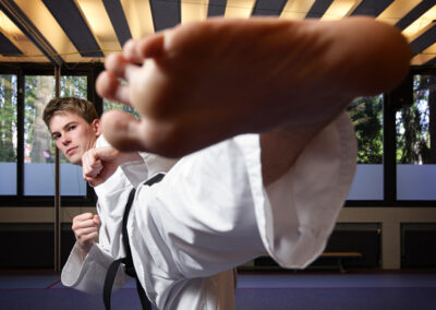 sportportret taekwondo schop Mitchel Bakker